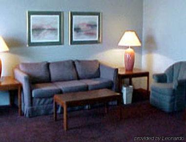 Days Inn Lansing South מראה פנימי תמונה